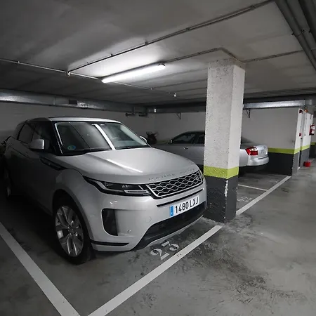 Ostende Con Garaje 公寓