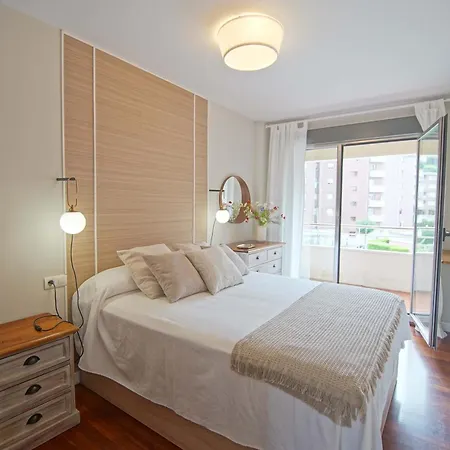 Ostende Con Garaje 乌迪亚莱斯堡